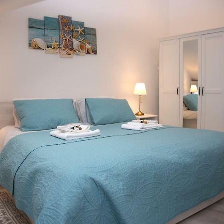 Sweet Suite With Free Private Parking Пула Екстериор снимка