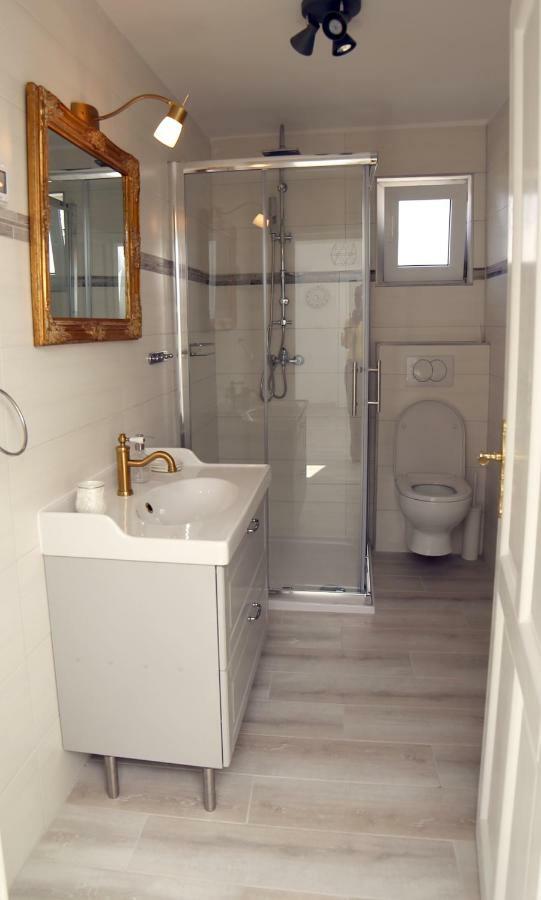 Sweet Suite With Free Private Parking Пула Екстериор снимка