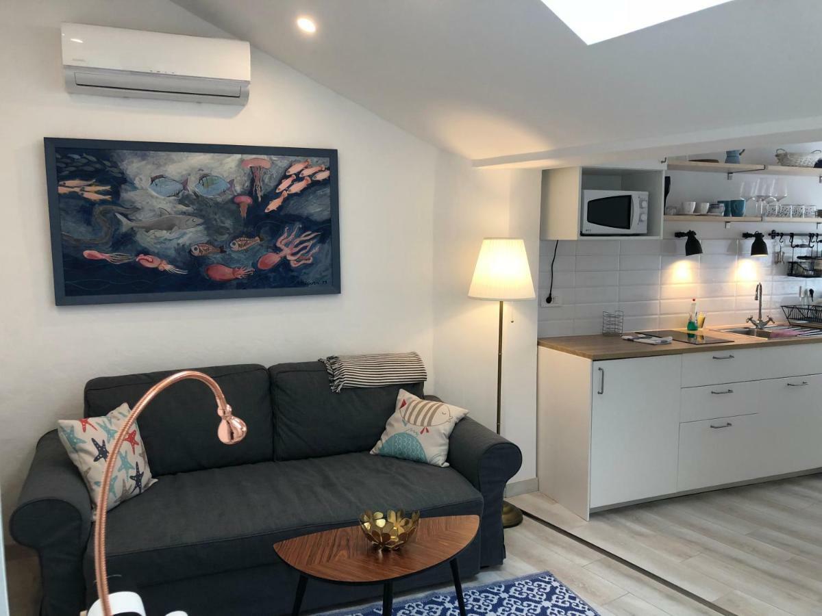 Sweet Suite With Free Private Parking Пула Екстериор снимка
