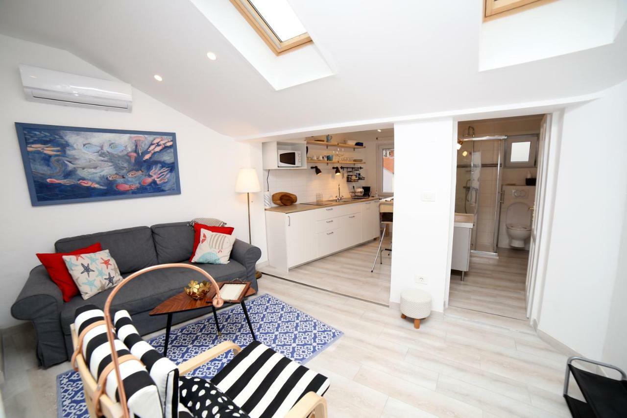 Sweet Suite With Free Private Parking Пула Екстериор снимка