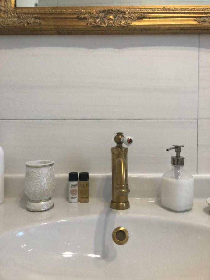 Sweet Suite With Free Private Parking Пула Екстериор снимка